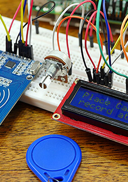 Circuitry Projects for the Raspberry Pi eBook Cover